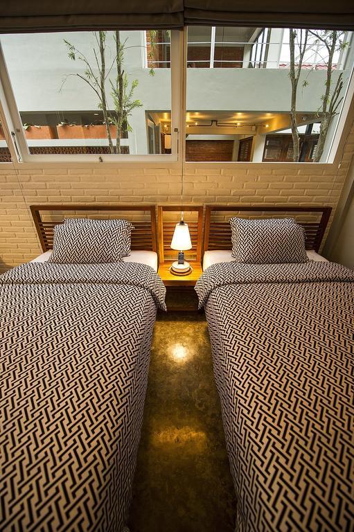 Lokal Hotel & Restaurant Yogyakarta Chambre photo