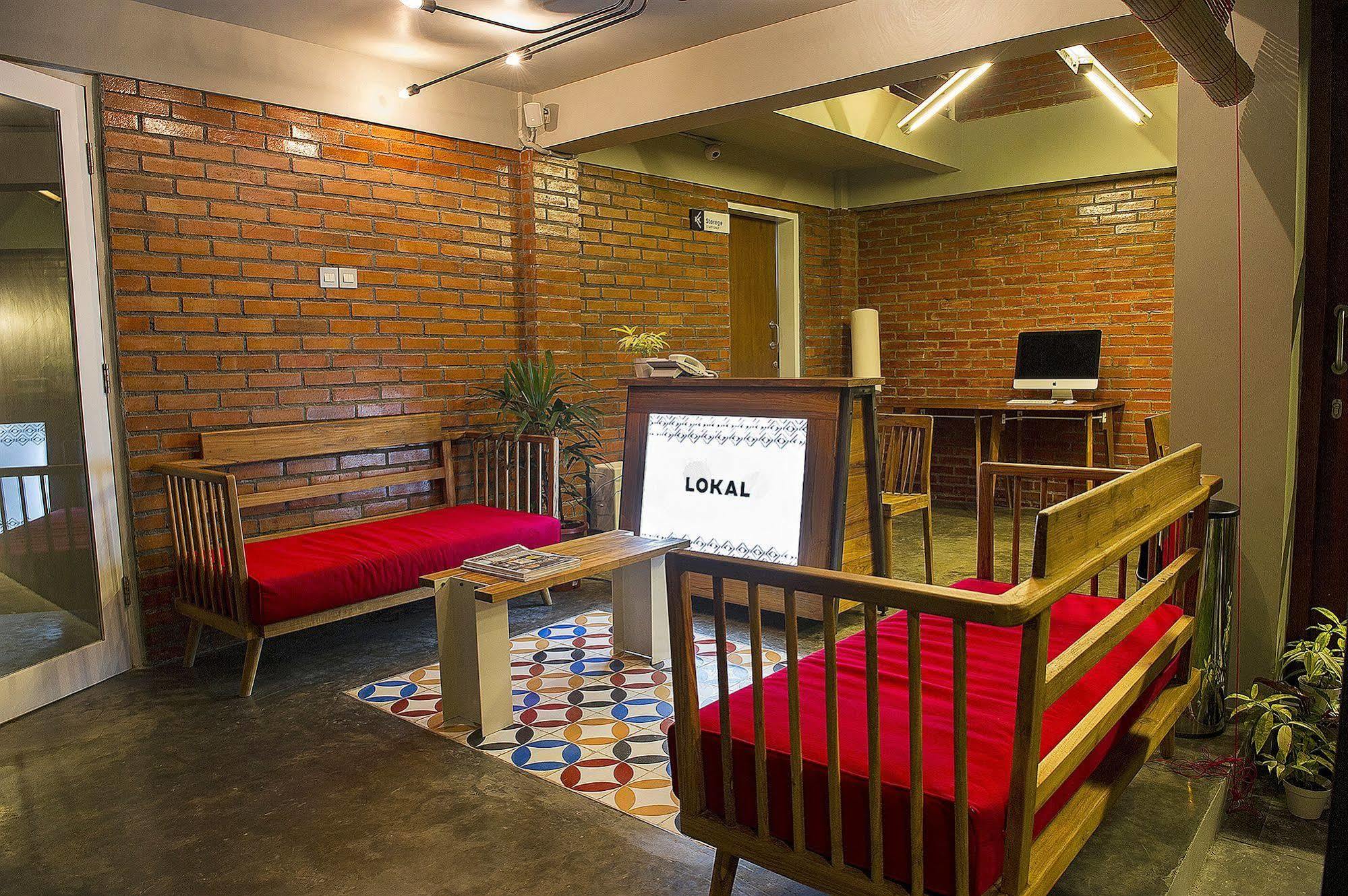 Lokal Hotel & Restaurant Yogyakarta Extérieur photo