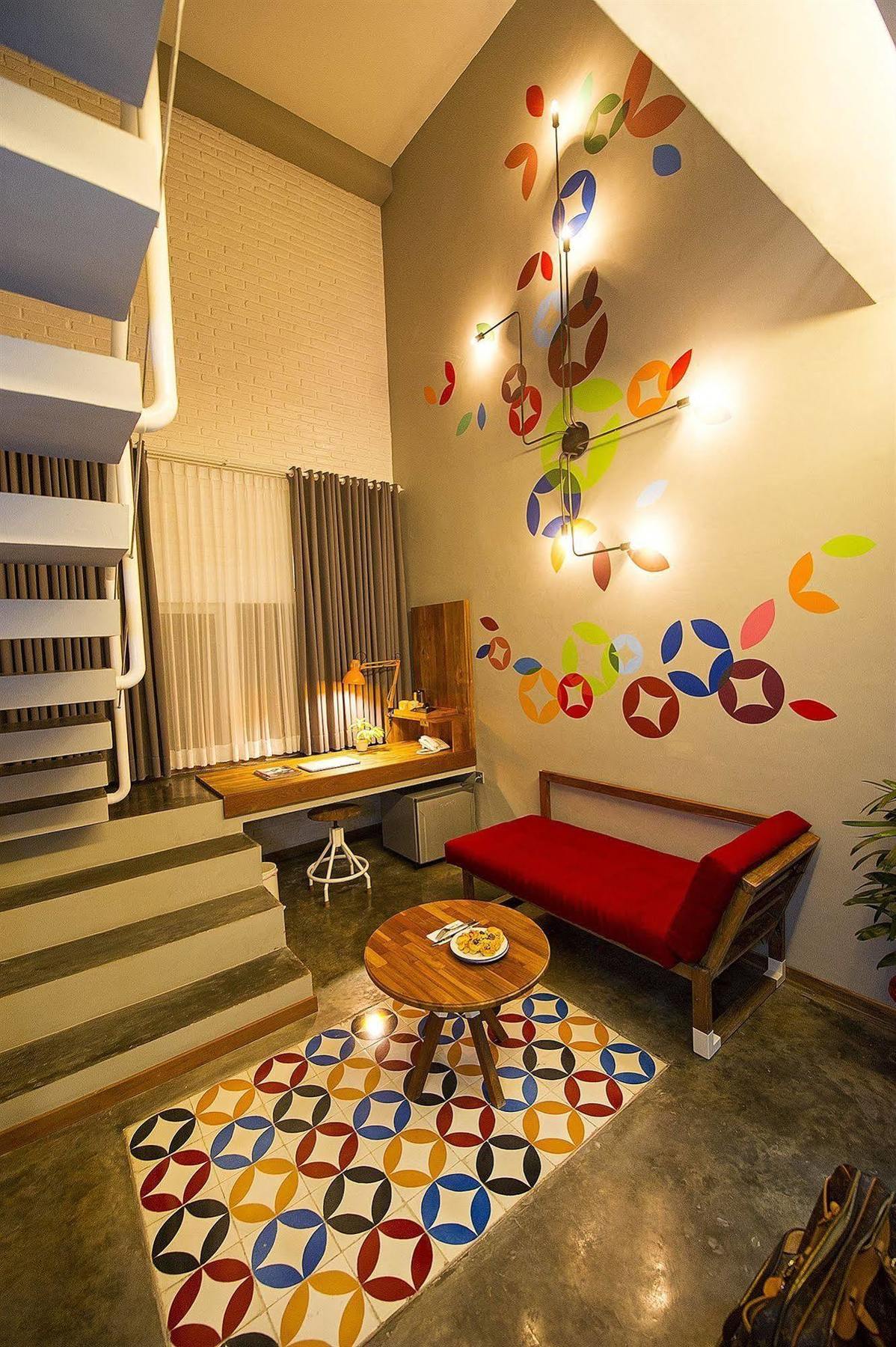 Lokal Hotel & Restaurant Yogyakarta Extérieur photo